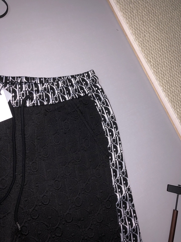 ブランドハーフパンツ側面デザイン